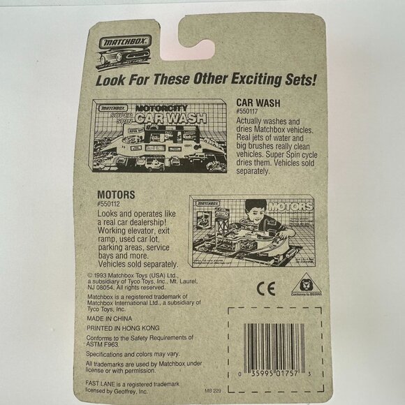 Matchbox Mack Auxiliary Power Truck Die-Cast Model - Picture 3 of 3